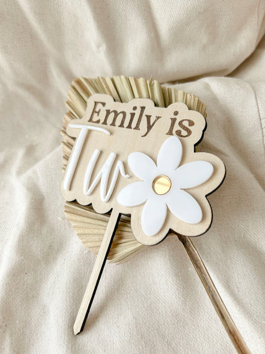 Daisy Cake Topper Flower | Daisy Birthday Party Decor, Custom Personalized Name, Retro Groovy Birthday, 2nd birthday, Boho First Birthday